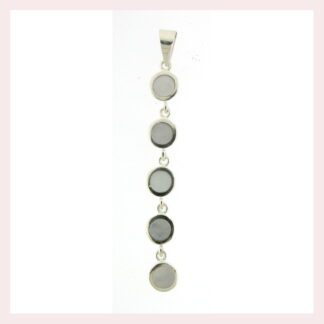 A Sterling Silver 5 Circles Pendant with Mother of Pearl 92527.5 with four mother of pearl stones.
