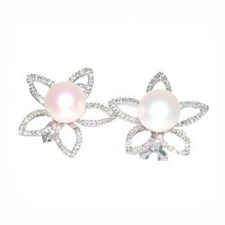 Pearl & Diamond Earrings in 18KT Gold