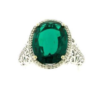 A unique Unique Emerald & Diamond Ring in 14KT Gold.