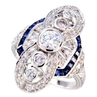 An art deco Vintage Diamond & Sapphire Ring in Platinet.