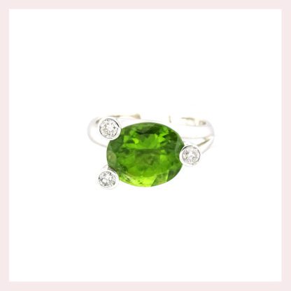 Natural Peridot & Diamond ring in Gold